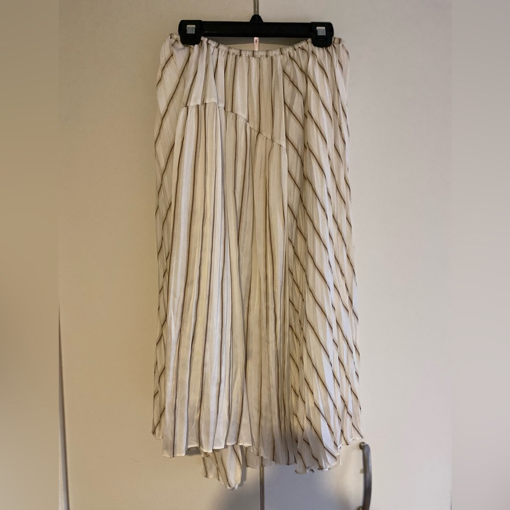 Vince Skirt NWT